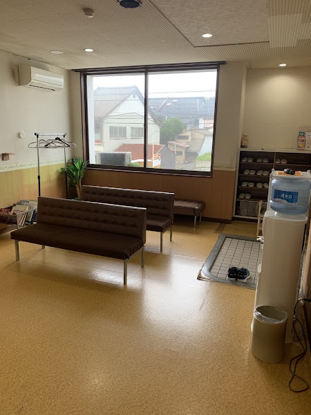 ほんま歯科医院の写真 1/4